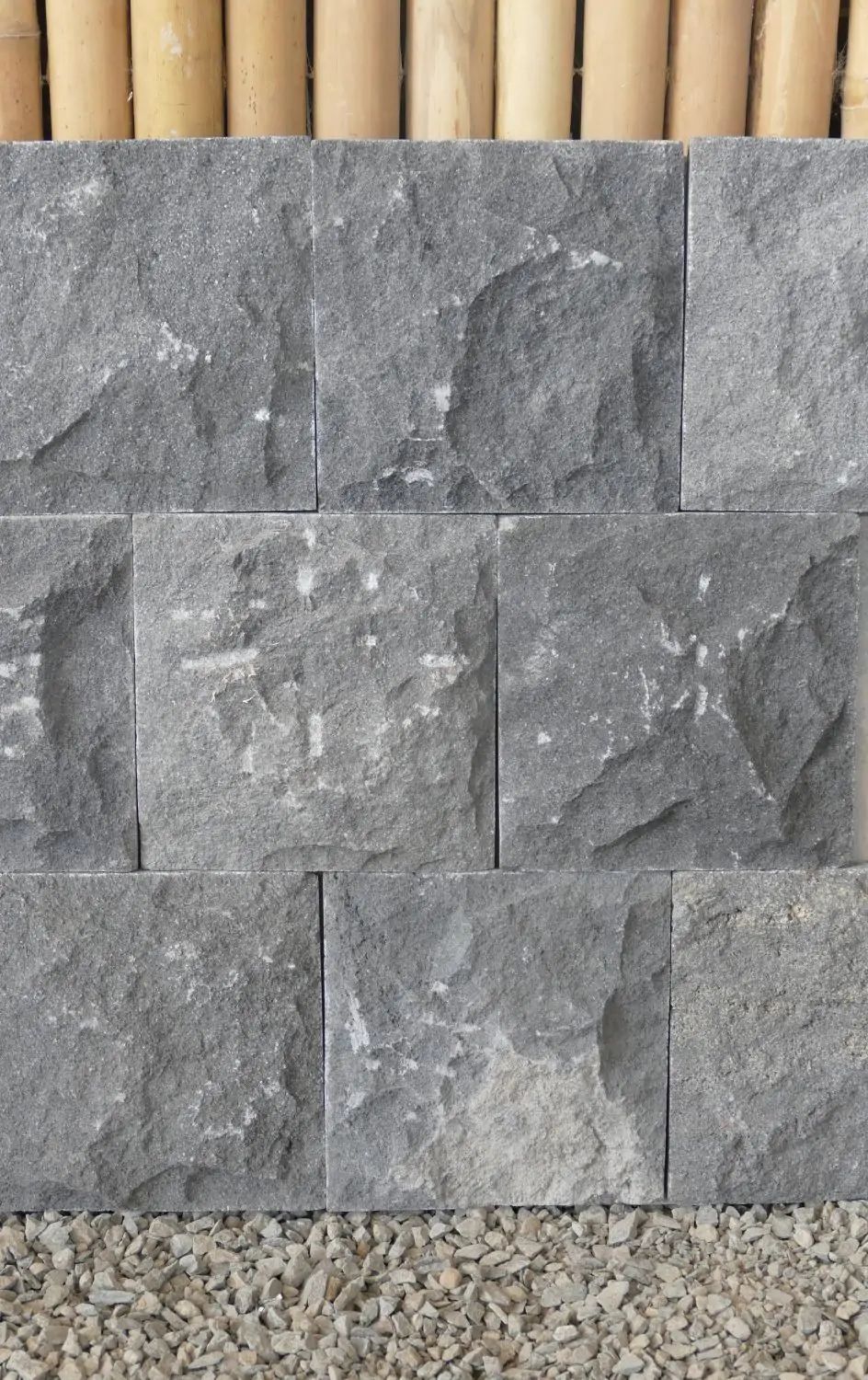  Product image 2 of the product “Black Lava Stone Wall tiles,Quality for export market, Size 20 x 20 cm (0,04m²) Price per 1 m² / 25pcs. ”